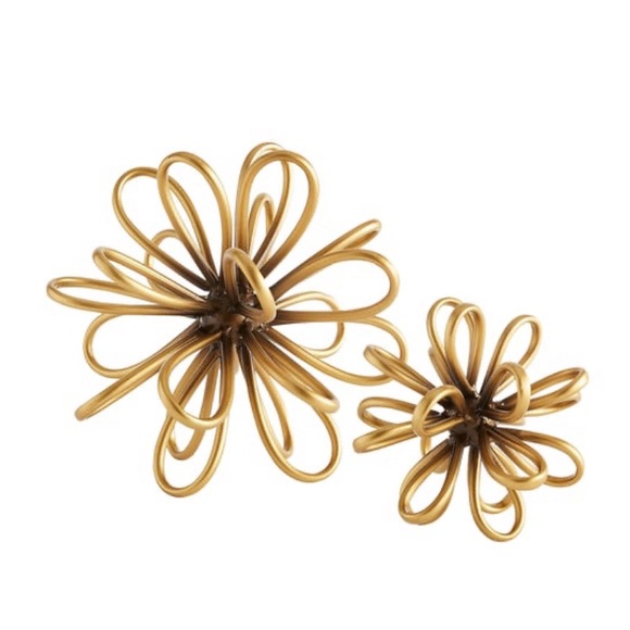 Pier 1 Gold Metal Large Loop Figurine - Picture 8 of 10